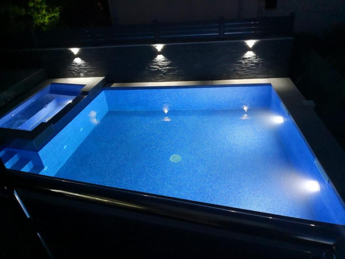 Apartments Blazevic, Heated Pool&Jacuzzi Dramalj Extérieur photo