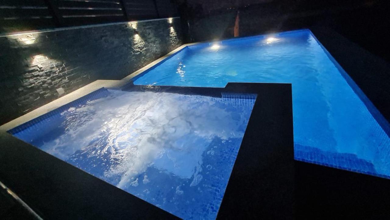 Apartments Blazevic, Heated Pool&Jacuzzi Dramalj Extérieur photo