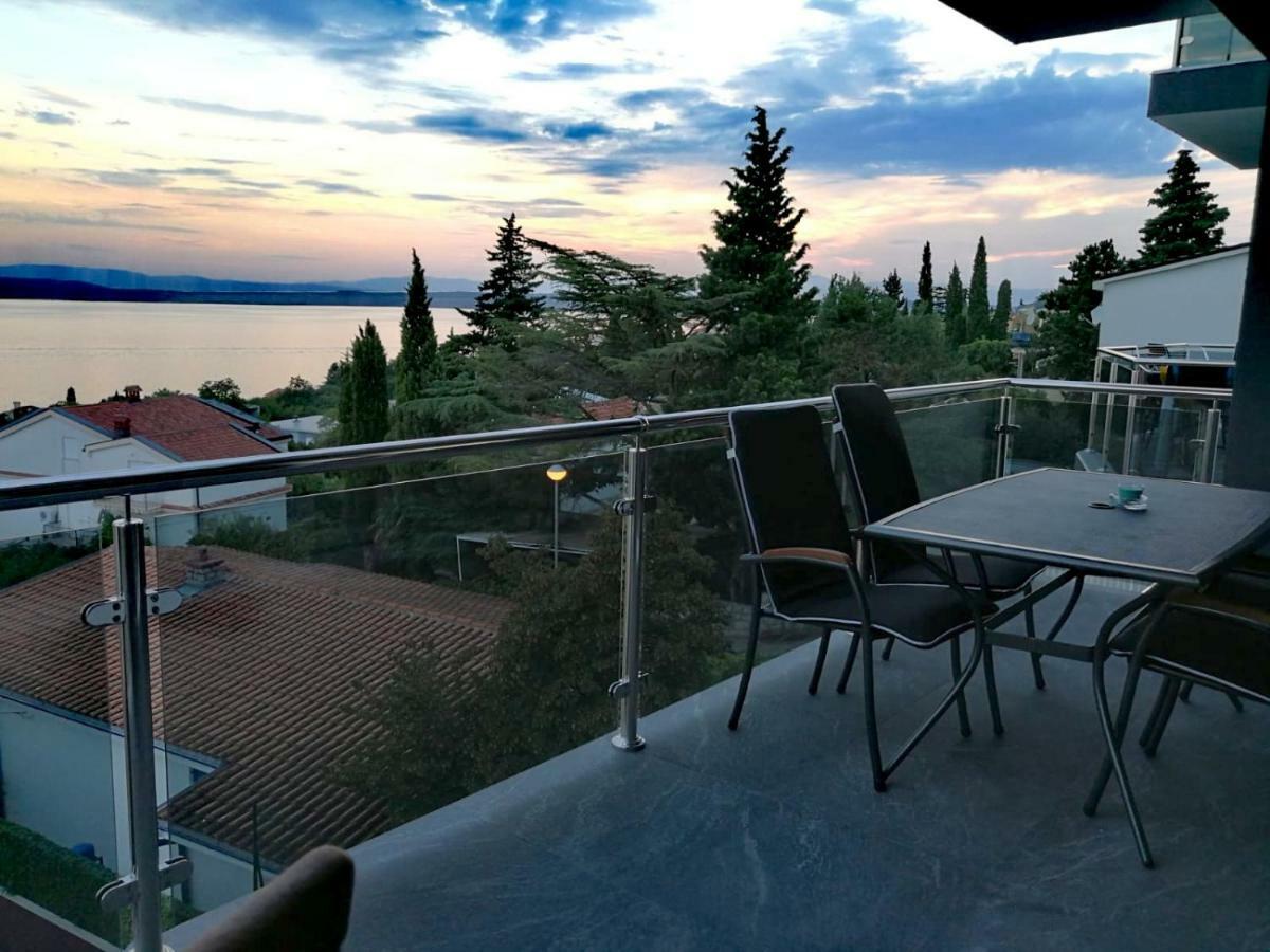 Apartments Blazevic, Heated Pool&Jacuzzi Dramalj Extérieur photo