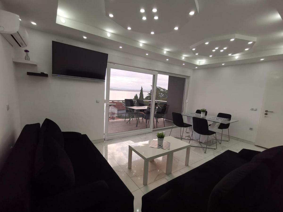 Apartments Blazevic, Heated Pool&Jacuzzi Dramalj Extérieur photo